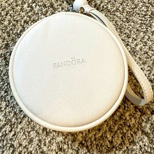 Used Pandora White Round Jewelry Organizer Travel Wristlet Zipper Storage Case